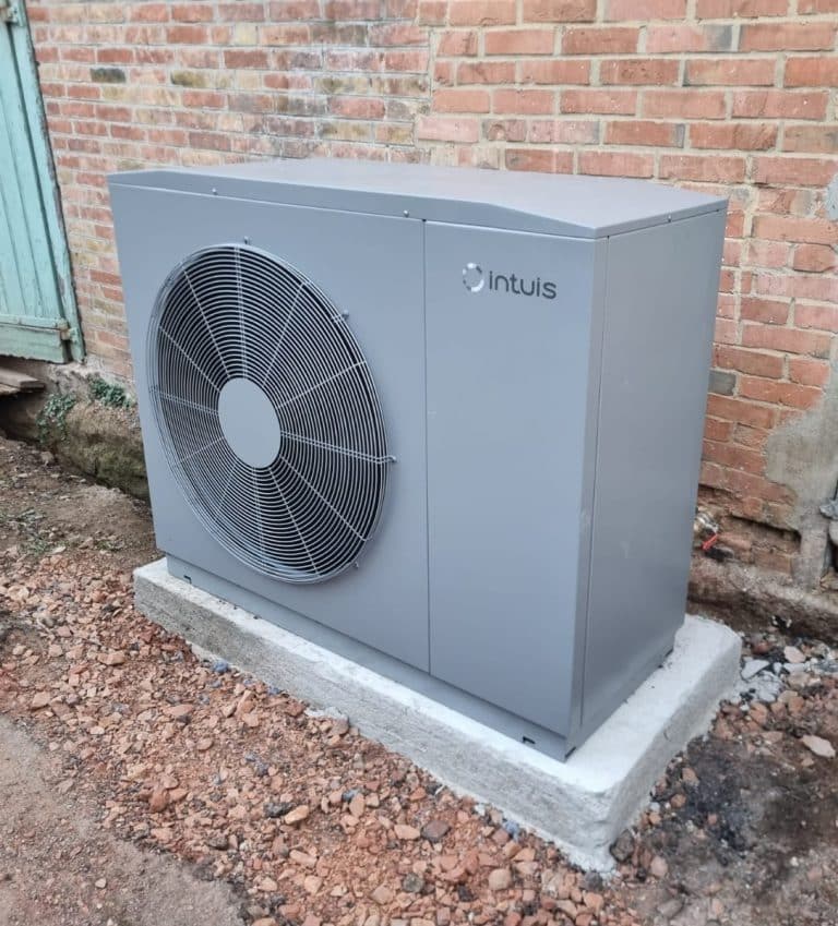 Pompe à chaleur air/eau ambiance confort côté